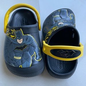 Crocs Boys Black Batman Slingback Strap Round Toe Slip On Comfort Clog Size 9C